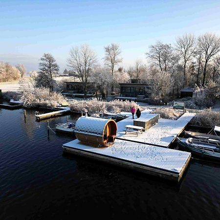 Pean-Buiten Waterlodges Nes  Luaran gambar