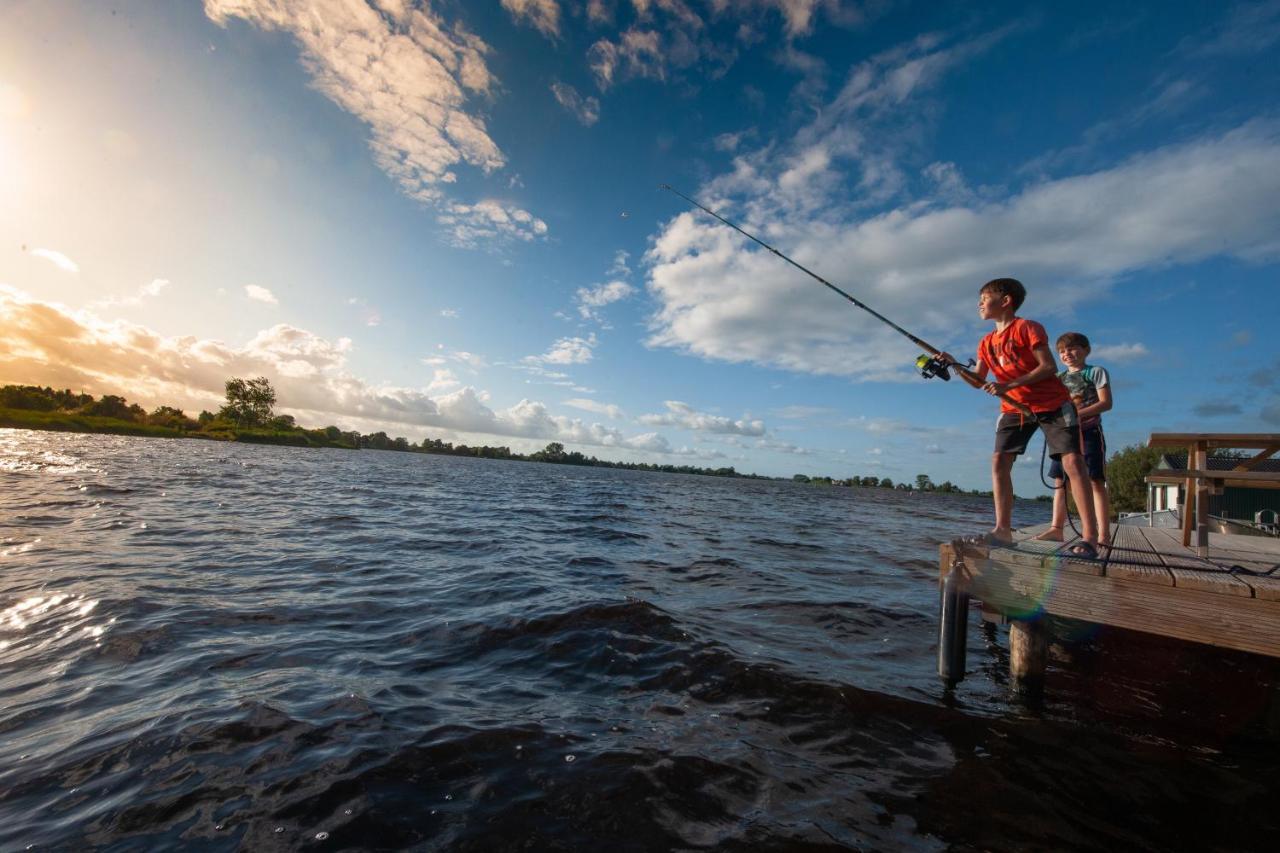 Pean-Buiten Waterlodges Nes  Luaran gambar