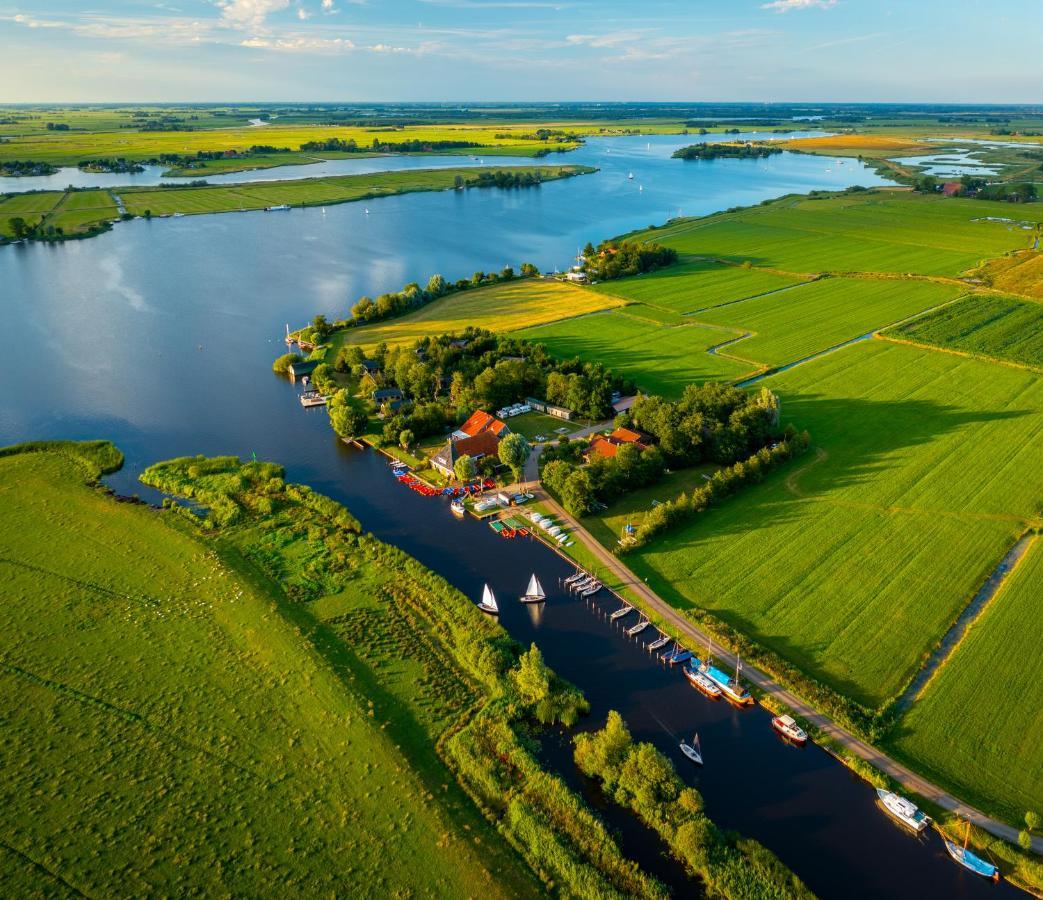 Pean-Buiten Waterlodges Nes  Luaran gambar