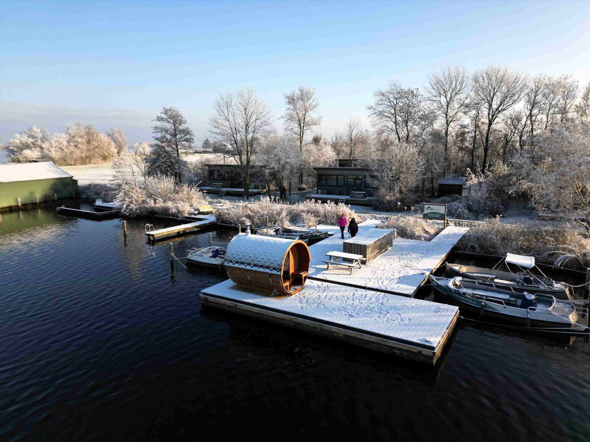 Pean-Buiten Waterlodges Nes  Luaran gambar