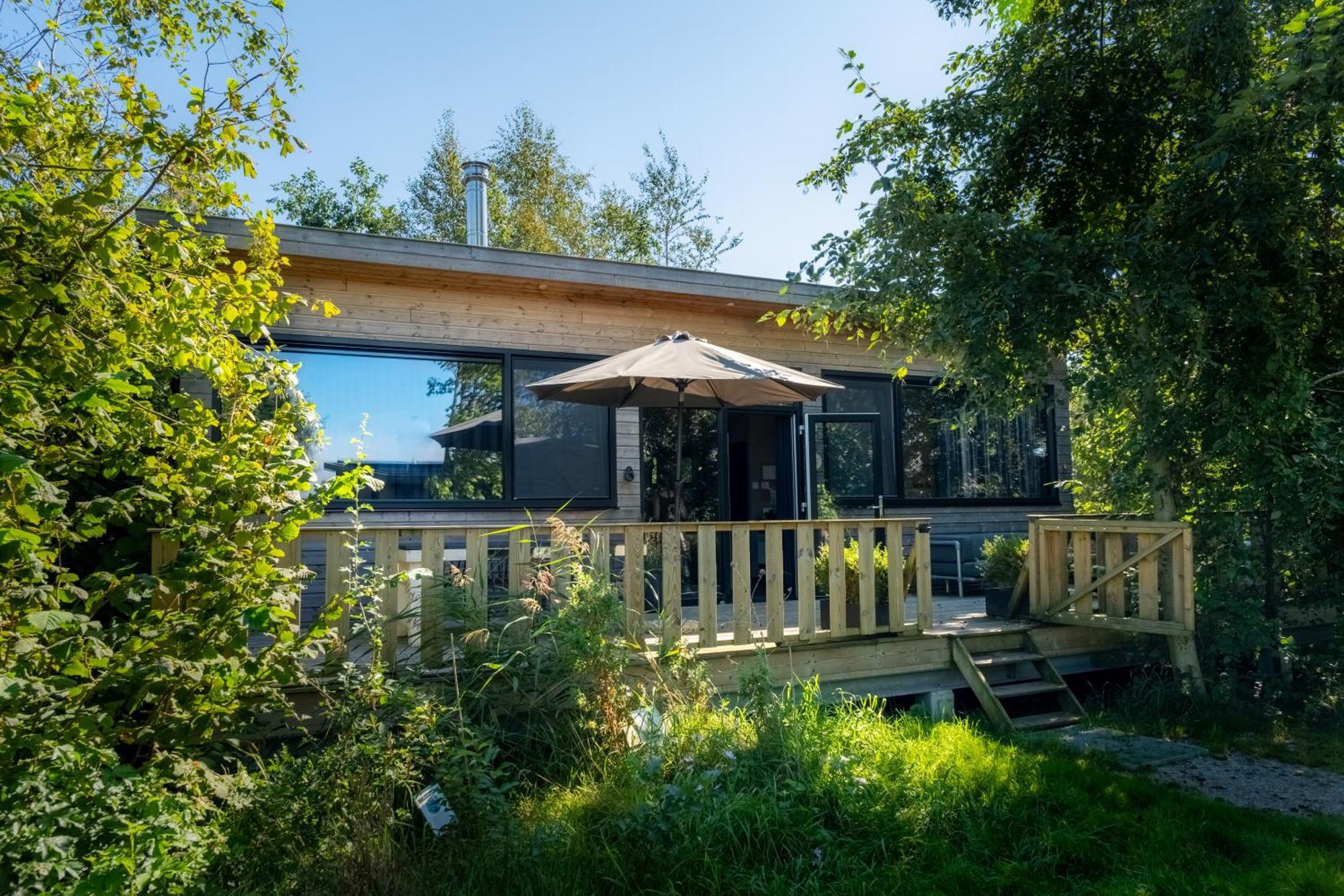 Pean-Buiten Waterlodges Nes  Luaran gambar