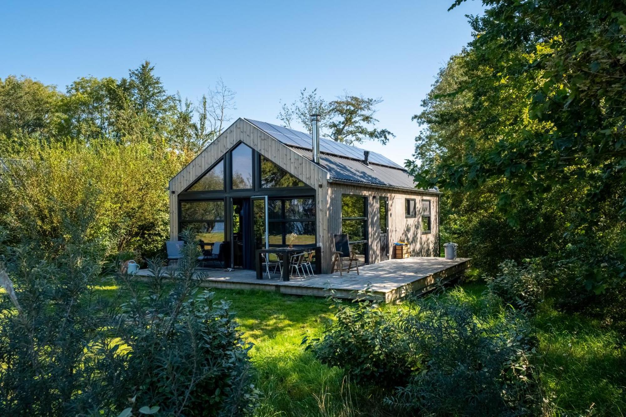 Pean-Buiten Waterlodges Nes  Luaran gambar