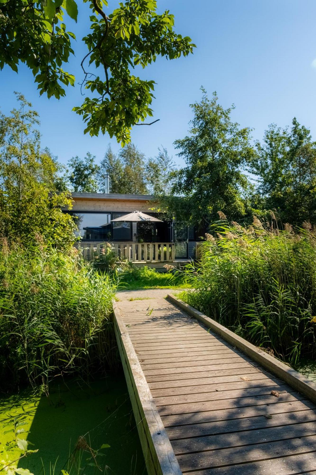 Pean-Buiten Waterlodges Nes  Luaran gambar