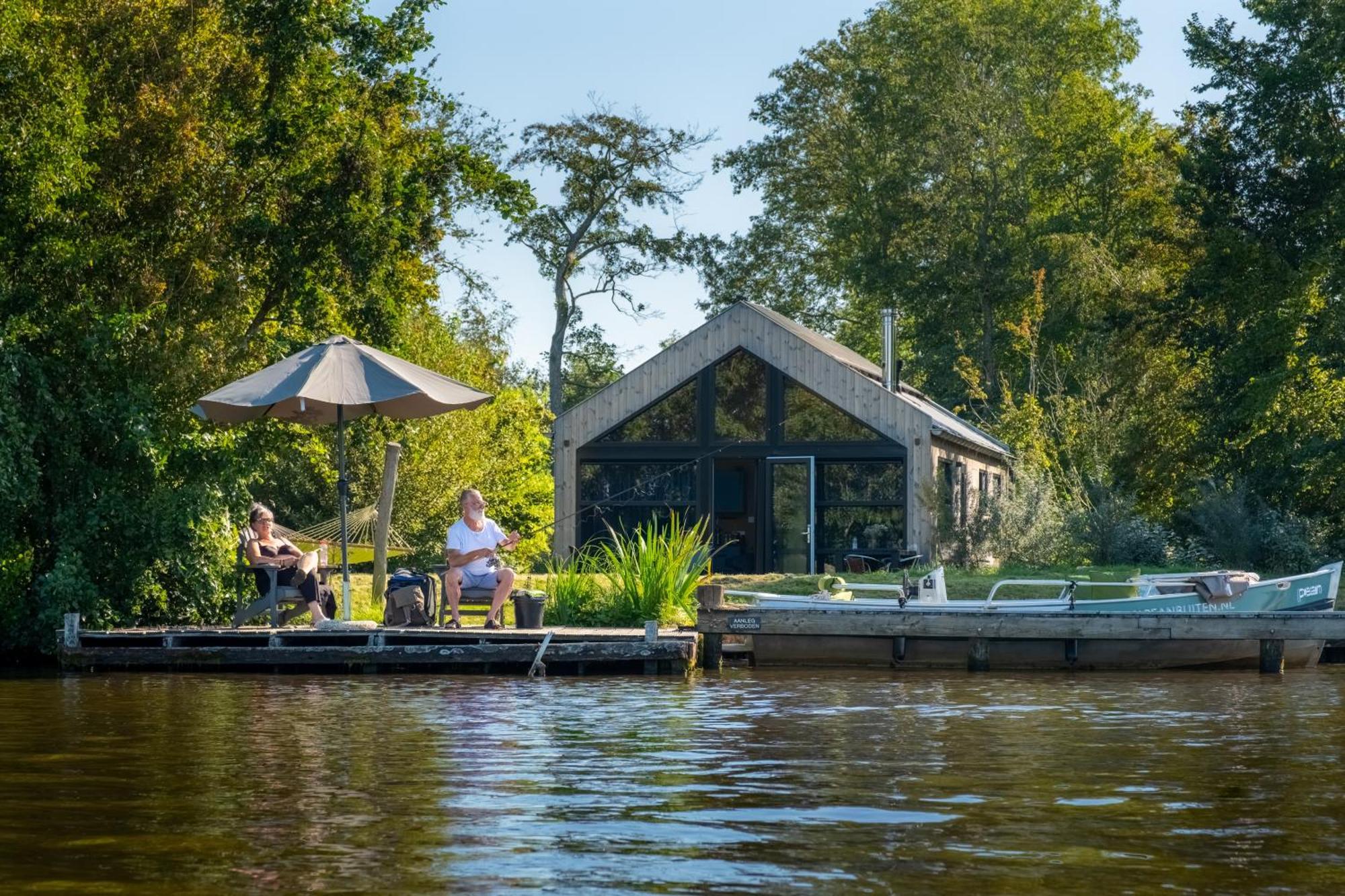 Pean-Buiten Waterlodges Nes  Luaran gambar