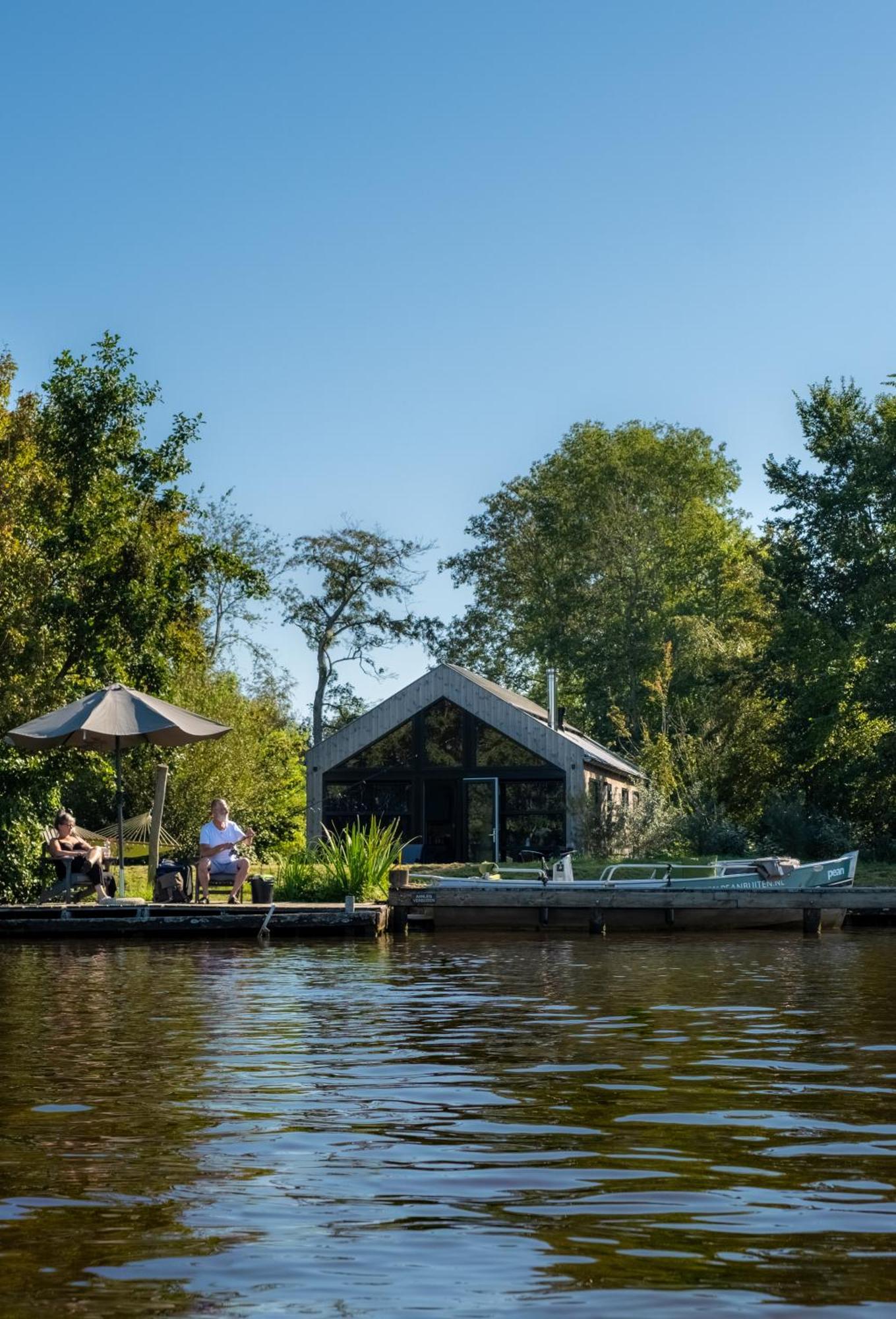 Pean-Buiten Waterlodges Nes  Luaran gambar